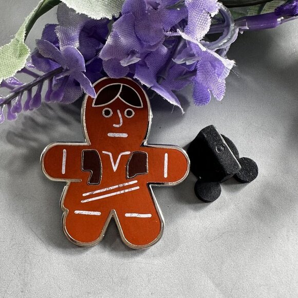 Disney Han Solo Trading Pin Star Wars Gingerbread Cookie Lapel Pin Brooch Badge - Picture 2 of 8